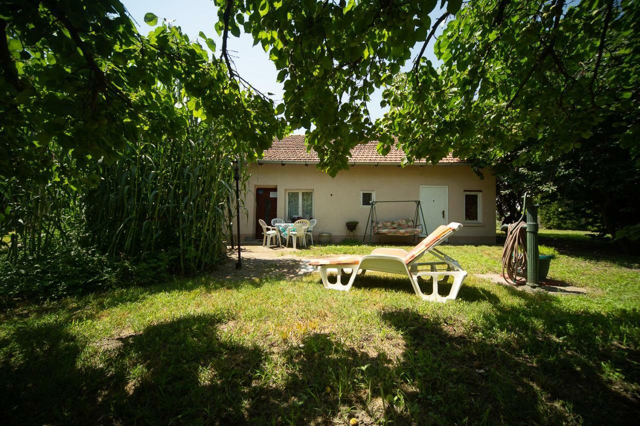 Part Apartman Apartment Палич Екстериор снимка